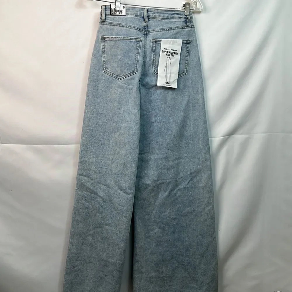 Almost Famous Super High rise wide leg light wash jeans size 0 NWT - Picture 7 of 13
